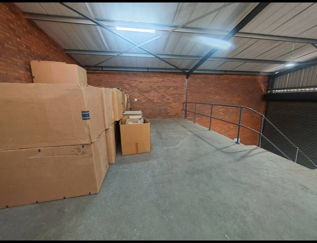 243M² WAREHOUSE TO LET IN ORMONDE